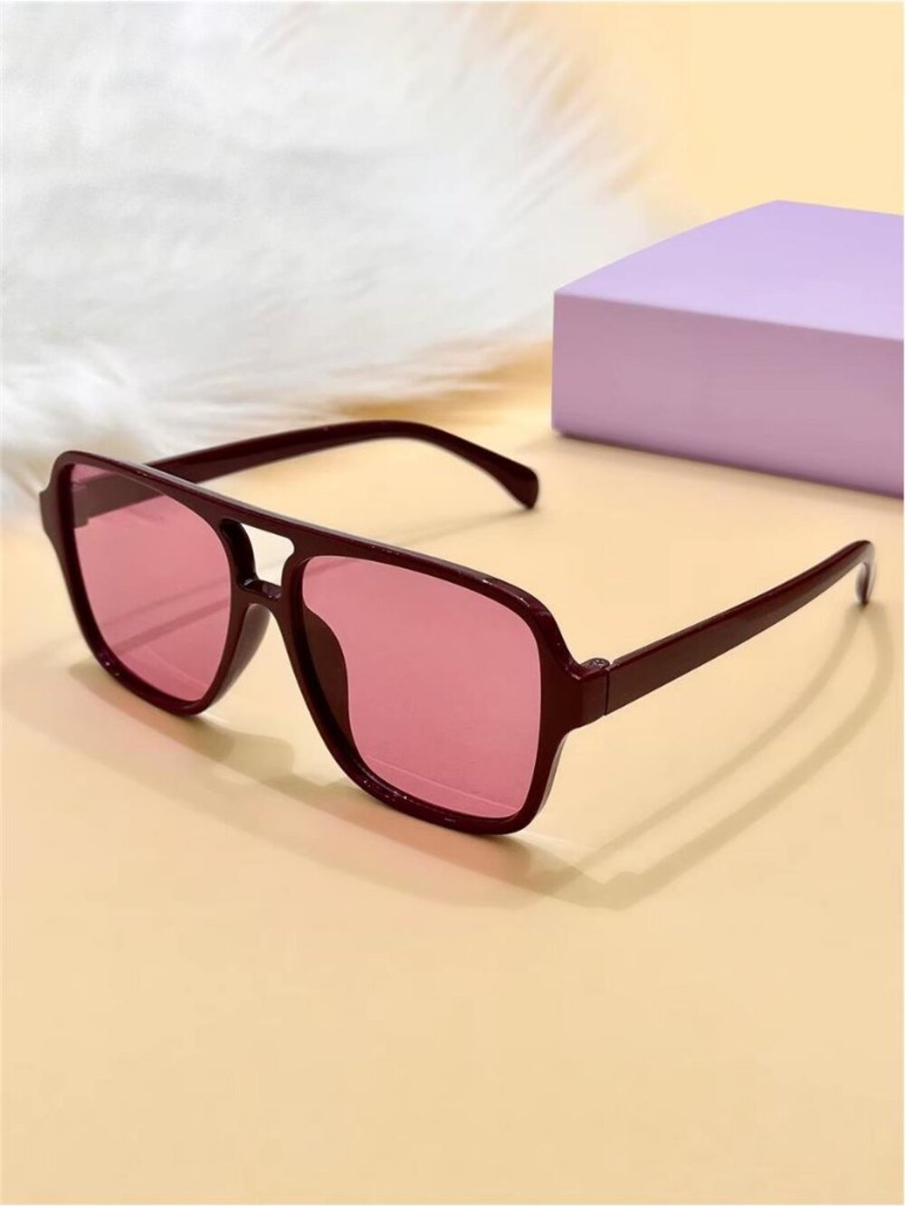 Retro Red Double-Beam Sunglasses - Picture 3 of 4